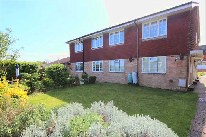 2 Bedroom Flat To Rent In St. Johns Road, Polegate, BN26