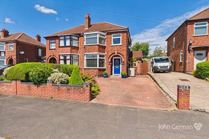 3 Bedroom Semi-Detached House For Sale In Malvern Avenue, Burton-on-Trent, DE15