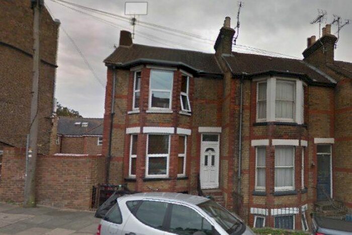 1 Bedroom Flat To Rent In Victoria Road, Ramsgate, CT11