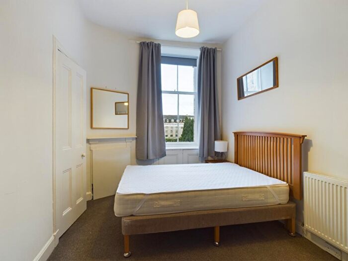 1 Bedroom Flat To Rent In Millar Crescent, Morningside, Edinburgh, EH10