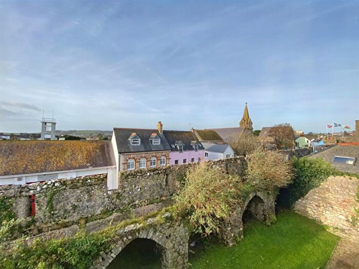 2 Bedroom Apartment For Sale In Upper Frog Street, Tenby, SA70