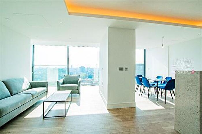 2 Bedroom Apartment To Rent In Carrara Tower, Bollinder Place London, EC1V