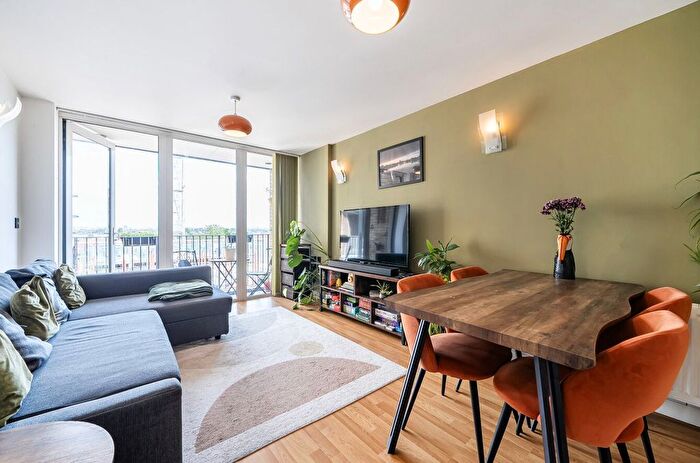1 Bedroom Flat For Sale In Omnibus House, Redvers Road, London, N22