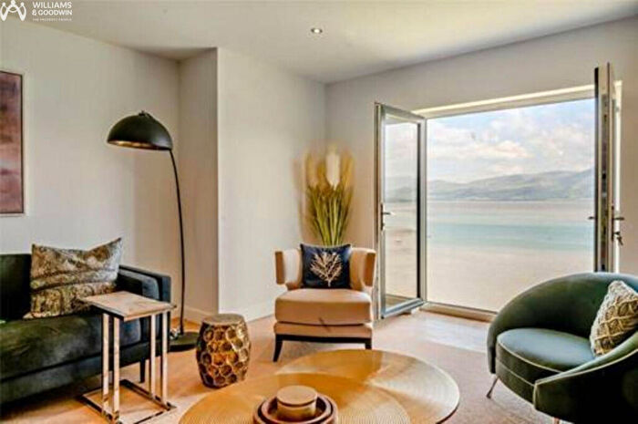 3 Bedroom Apartment For Sale In Allt Goch Bach, Beaumaris, LL58