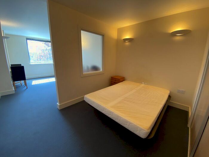 Studio To Rent In Burgate Lane, Canterbury CT1