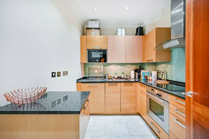 1 Bedroom Flat To Rent In Kew Riverside, Kew, Richmond, TW9