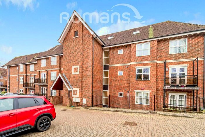 2 Bedroom Apartment To Rent In Hyde, Central Winchester, SO23