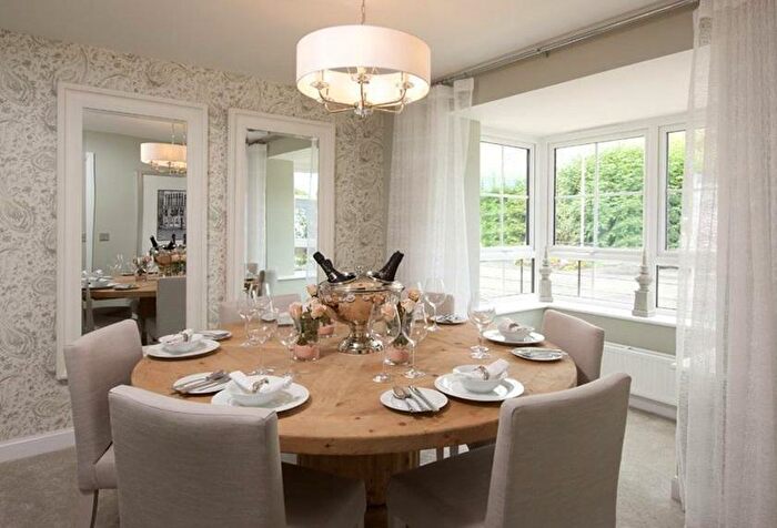 5 Bedroom Detached House For Sale In Fen Street, Milton Keynes, Buckinghamshrie, MK10