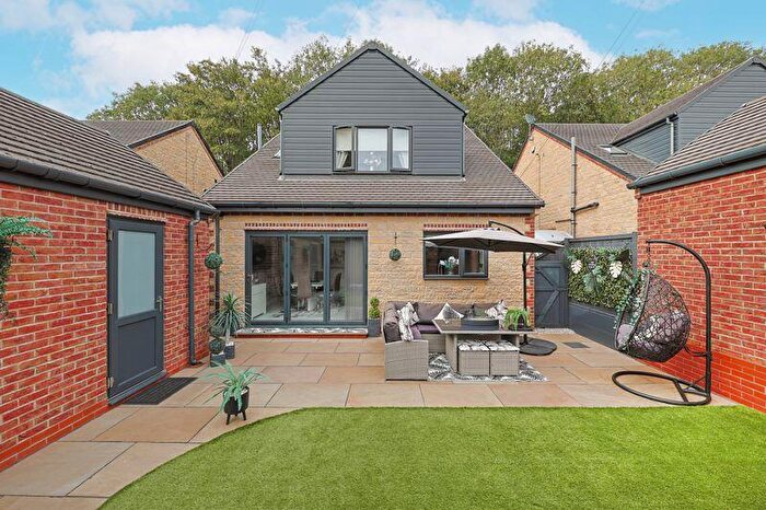 4 Bedroom Detached House For Sale In Marsden Wood Grove, Hepthorne Lane, Chesterfield, S42