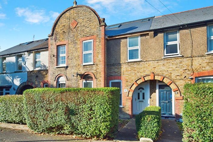 4 Bedroom Terraced House For Sale In Elphinstone Road, London, E17