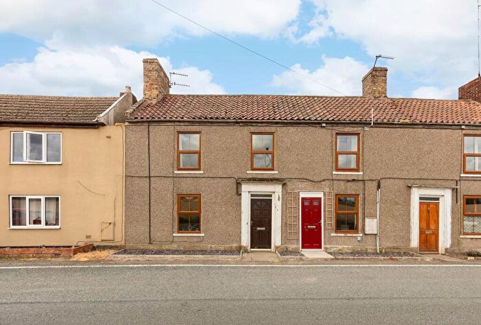 Terraced House For Sale In Eastons Cottages Whitgift, Whitgift, Goole, North Humberside, DN14
