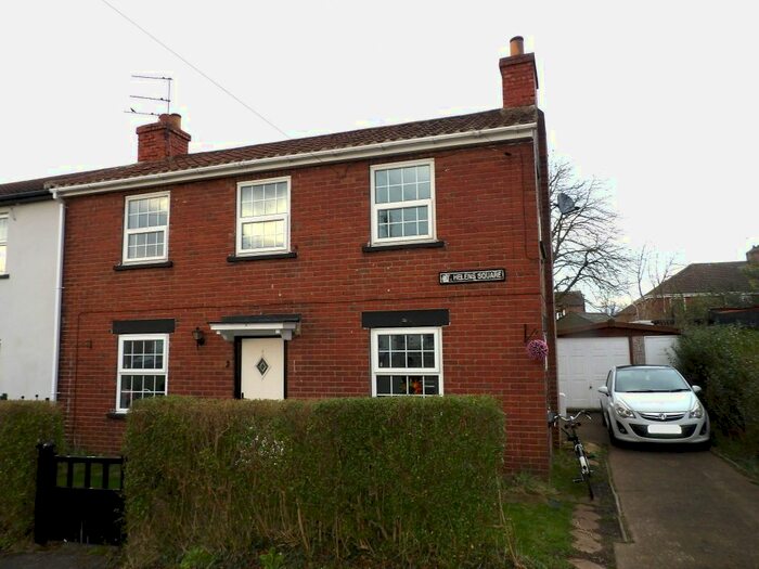 3 Bedroom Semi-Detached House To Rent In St. Helens Square, Kirk Sandall, Doncaster, DN3