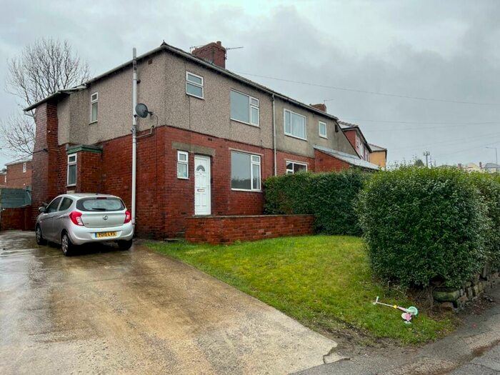 3 Bedroom Semi-Detached House To Rent In Hawshaw Lane, Hoyland, Barnsley, S74