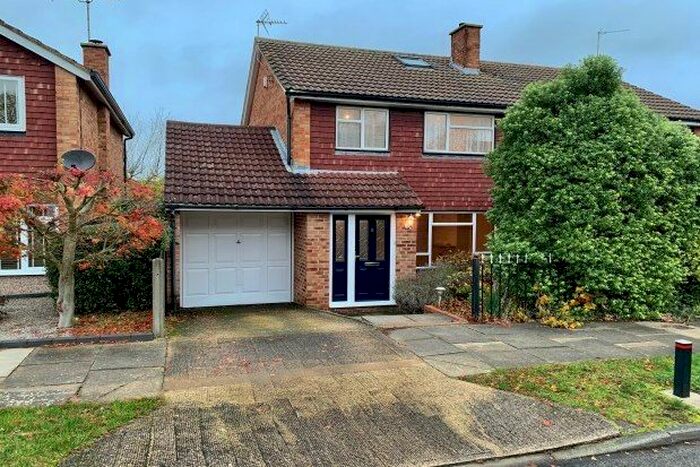 3 Bedroom Semi-Detached House To Rent In Tees Way, Milton Keynes MK3