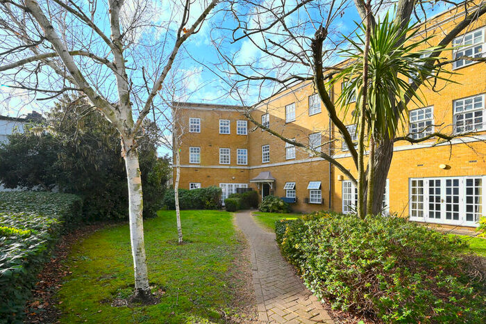 2 Bedroom Apartment To Rent In Pickering Close (off Of Cassland Road), Hackney, E9