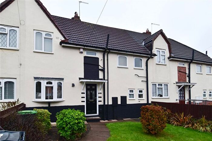 3 Bedroom Terraced House To Rent In Blackthorne Road, Smethwick, West Midlands, B67
