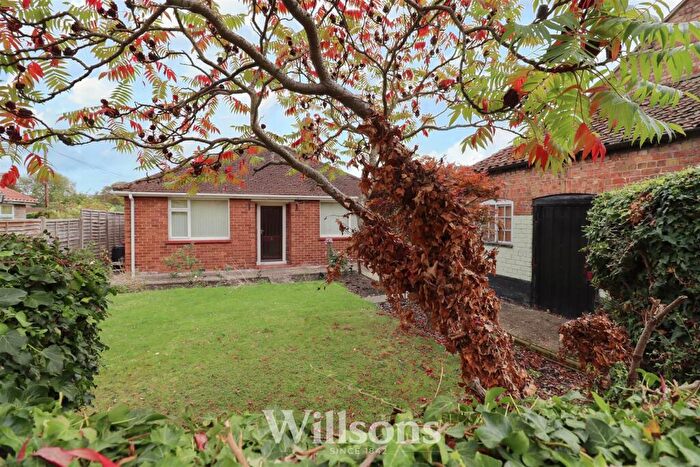 2 Bedroom Detached Bungalow For Sale In Park Road, Alford, LN13