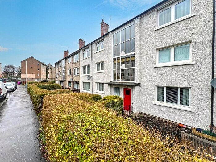 3 Bedroom Flat For Sale In Oxgangs Park, Edinburgh, EH13