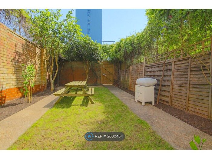 4 Bedroom Maisonette To Rent In Rounton Road, London, E3