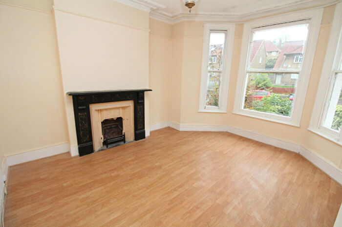 1 Bedroom Apartment To Rent In Whiteley Road, Crystal Palace, SE19