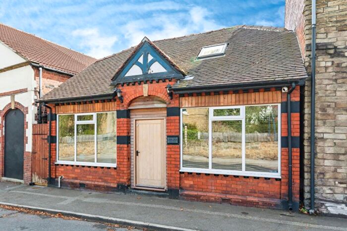 4 Bedroom Detached House For Sale In King Street, Hoyland, Barnsley, S74