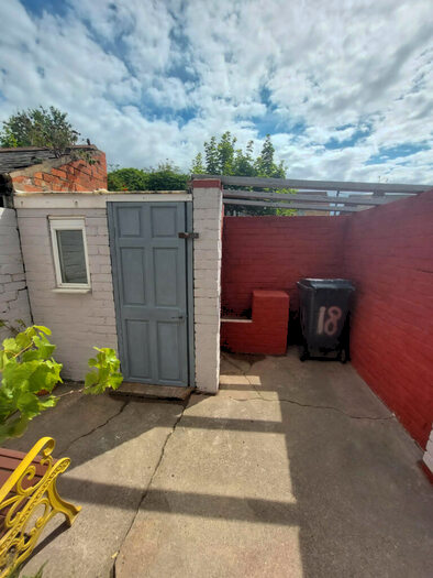 2 Bedroom Terraced House To Rent In Clarence Avenue, Hull, Yorkshire, HU9