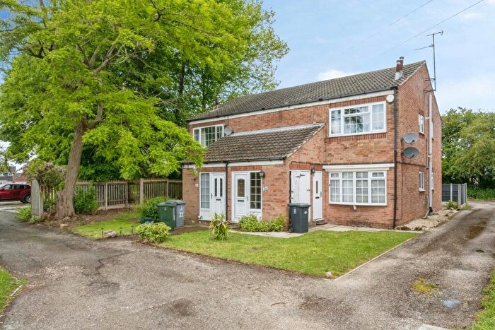 2 Bedroom Flat For Sale In Haldynby Gardens, Armthorpe, Doncaster, South Yorkshire, DN3