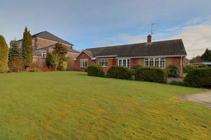 3 Bedroom Detached Bungalow To Rent In Beech Hill Road, Swanland, HU14