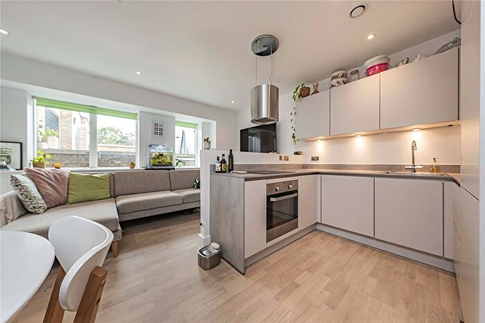 2 Bedroom Flat For Sale In A Kingston Road, London, SW20