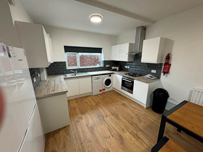 6 Bedroom Terraced House To Rent In Sandyford Road, Newcastle Upon Tyne, NE2