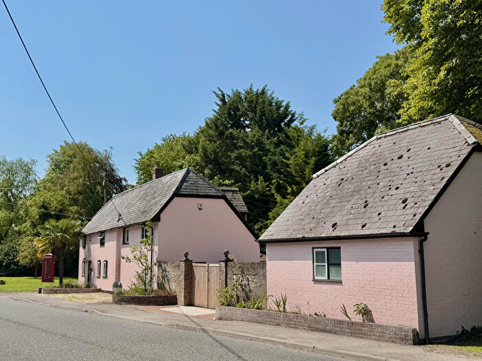 3 Bedroom Detached House For Sale In High Street, Collingbourne Ducis, SN8