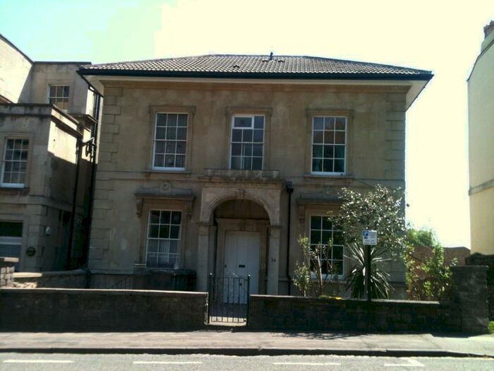 1 Bedroom Apartment To Rent In Cotham Road, Bristol, BS6