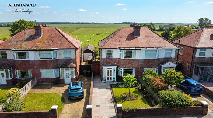 3 Bedroom Semi Detached House For Sale In Heathfield Road, Southport, PR8