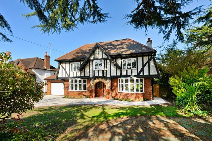 5 Bedroom Detached House For Sale In The Green, Ewell, Epsom, Surrey, KT17