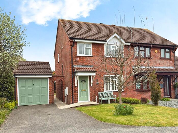 3 Bedroom Semi Detached House For Sale In Fortress Road, Carlton Colville, Lowestoft, NR33