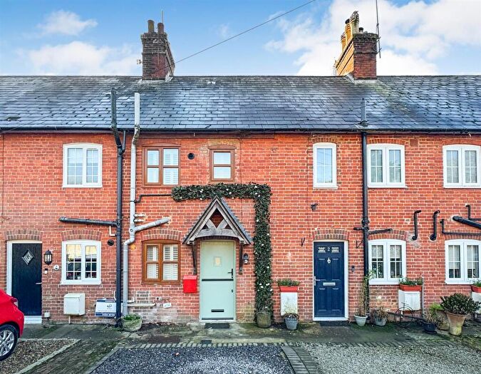 2 Bedroom House For Sale In South Lane, Sutton Valence, ME17