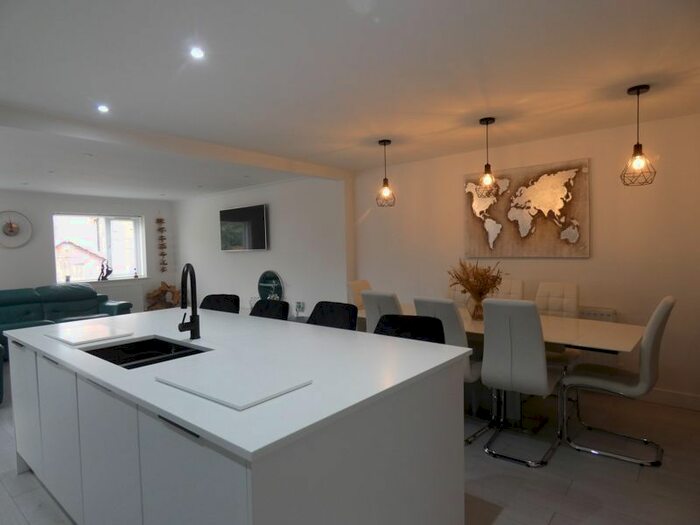 3 Bedroom Detached Bungalow To Rent In South View, Spennymoor, DL16