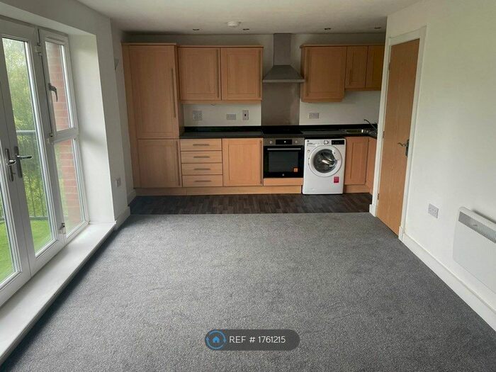 2 Bedroom Flat To Rent In Cantilever Gardens, Warrington, WA4
