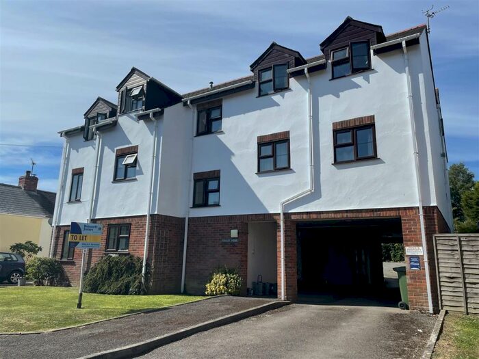 2 Bedroom Flat To Rent In Rowley Mews, Cam, GL11