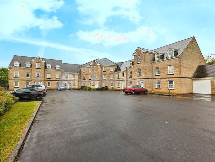 2 Bedroom Flat To Rent In Mullein Road, Bicester, Oxfordshire, OX26