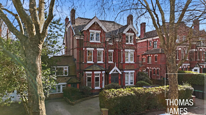 1 Bedroom Apartment For Sale In Shepherd Hill, London, N6
