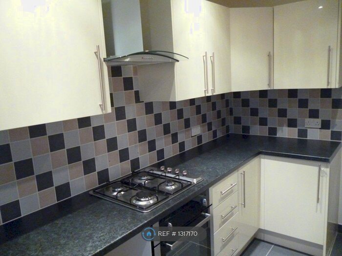 2 Bedroom Maisonette To Rent In Claire Gardens, Stanmore, HA7