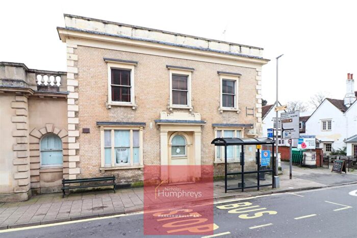 2 Bedroom Apartment To Rent In West Borough, Wimborne, BH21