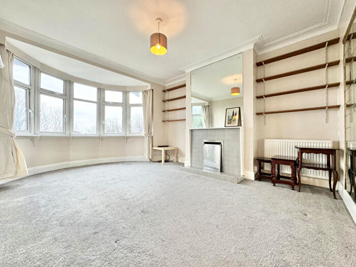2 Bedroom Flat To Rent In Bedford Road, Alexandra Palace, N22