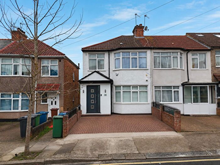 3 Bedroom End Of Terrace House For Sale In Hill Road, Harrow, HA1