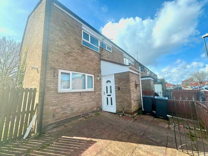 3 Bedroom House To Rent In Vann Close, Birmingham, B10