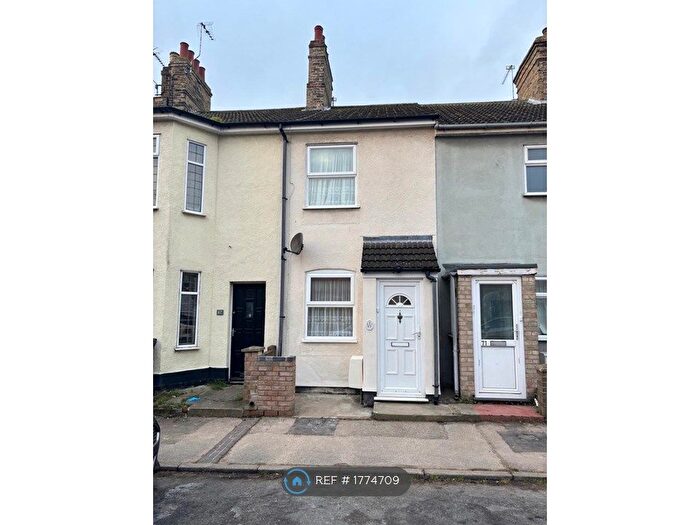 3 Bedroom Terraced House To Rent In Queens Road, Lowestoft, NR32
