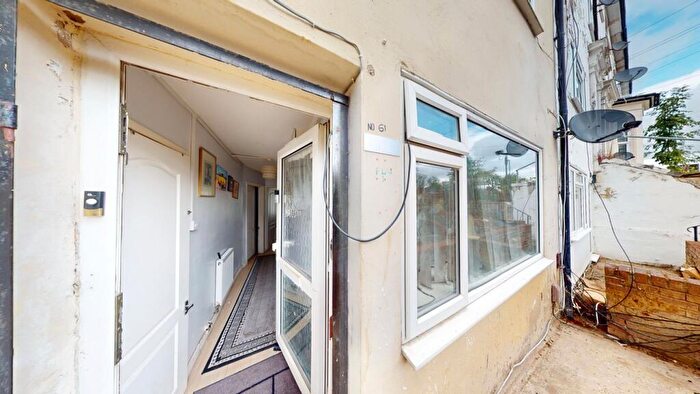 1 Bedroom Flat For Sale In Lansdowne Road, Croydon, CR0