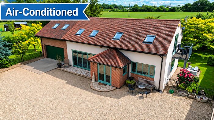 5 Bedroom Detached House For Sale In Sticky Lane, Hardwicke, Gloucester, GL2