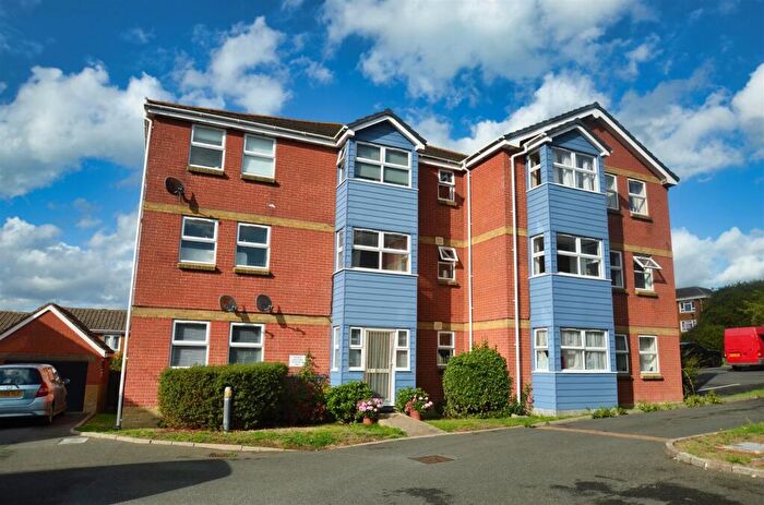 2 Bedroom Flat For Sale In East Ryde, PO33